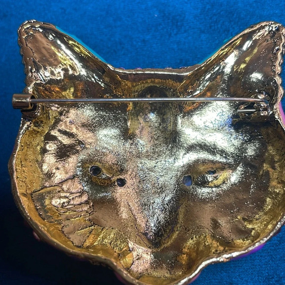 Large and Heavy Cat Face Brooch - Picture 4 of 5